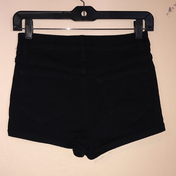 High waisted black shorts - Picture 2 of 2